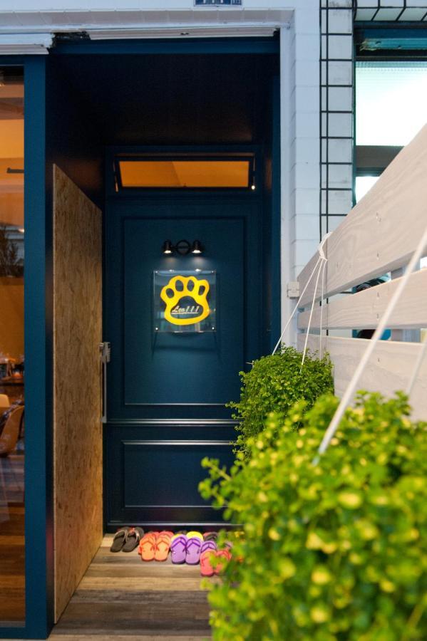 Leo 111/Arena Ruifeng Hotel Каосюн Екстериор снимка