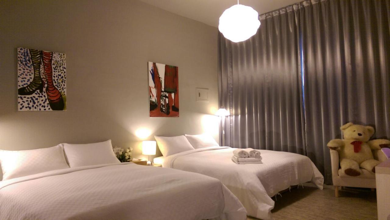 Leo 111/Arena Ruifeng Hotel Каосюн Екстериор снимка